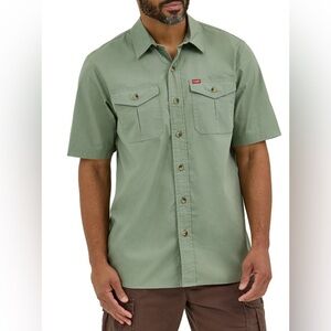 Wrangler® Men's Relaxed Stretch Short Sleeve Shirt